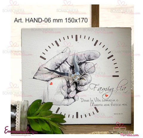 http://www.bombonieraperfetta.com/images/watermarked/1/detailed/20/HAND-06-Orologio-grande-mani-stampa-su-legno-neg%C3%B2-bombonieraperfetta-emmanueleregali.jpg