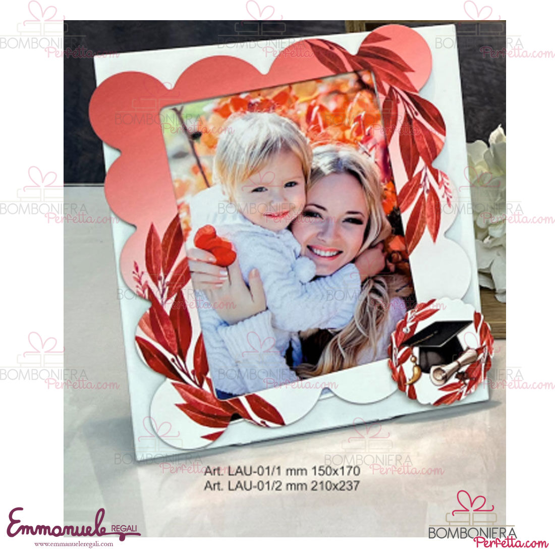 http://www.bombonieraperfetta.com/images/watermarked/1/detailed/20/LAU-01-1-Portafoto-piccolo-laurea-neg%C3%B2-bombonieraperfetta-emmanueleregali.jpg