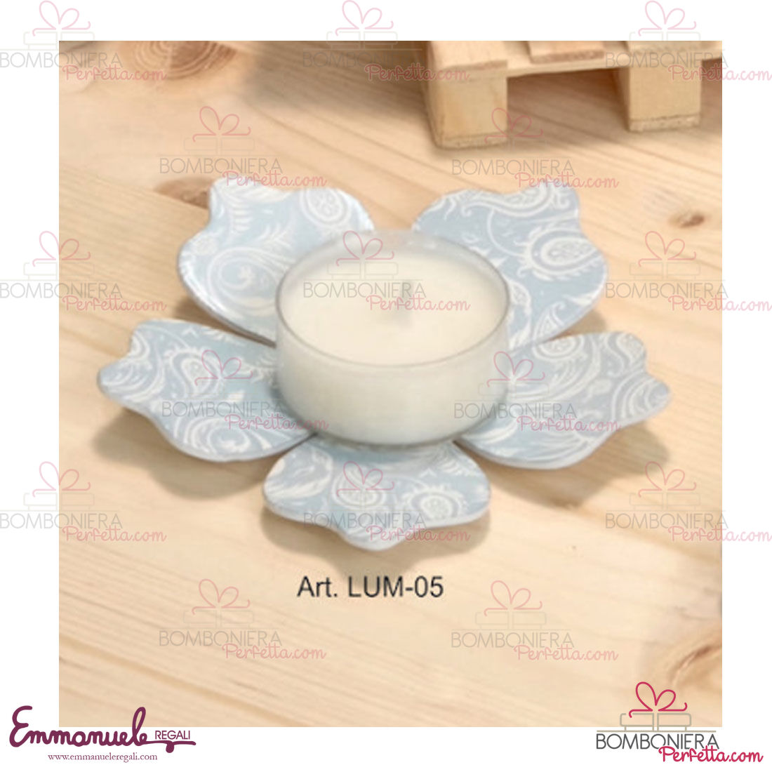 http://www.bombonieraperfetta.com/images/watermarked/1/detailed/20/LUM-05-Lumino-fantasia-azzurra-neg%C3%B2-bombonieraperfetta-emmanueleregali.jpg