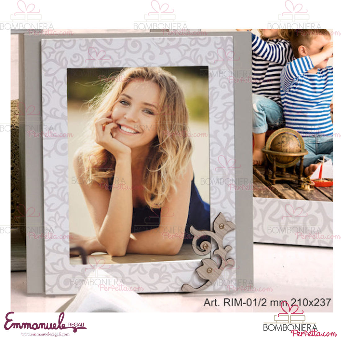 http://www.bombonieraperfetta.com/images/watermarked/1/detailed/20/RIM-01-2-Portafoto-medio-stampa-ricami-neg%C3%B2-bombonieraperfetta-emmanueleregali.jpg