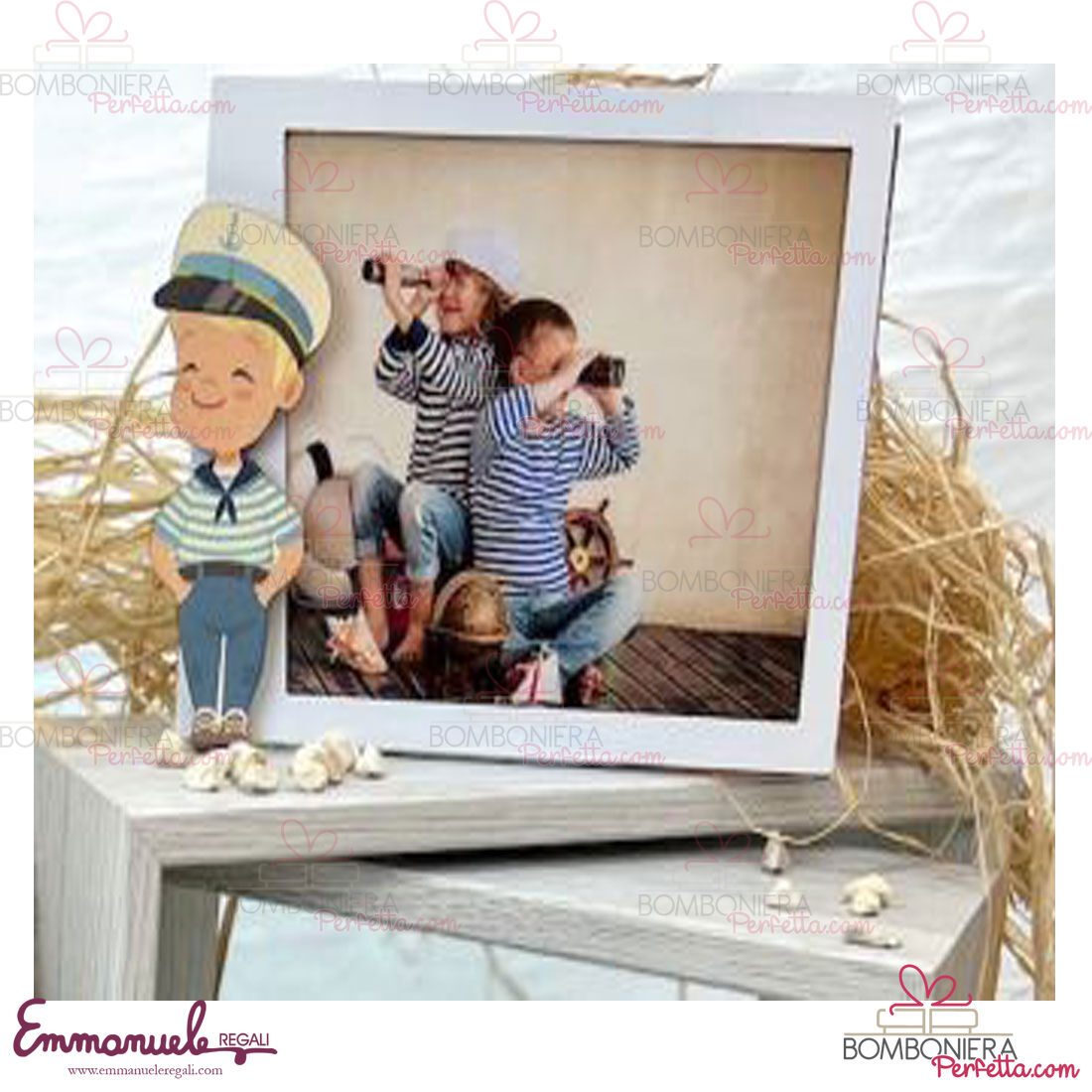 http://www.bombonieraperfetta.com/images/watermarked/1/detailed/22/MLU-01-1-Portafoto-piccolo-marinaio-biondo-neg%C3%B2-bombonieraperfetta-emmanueleregali_-_Copia.jpg