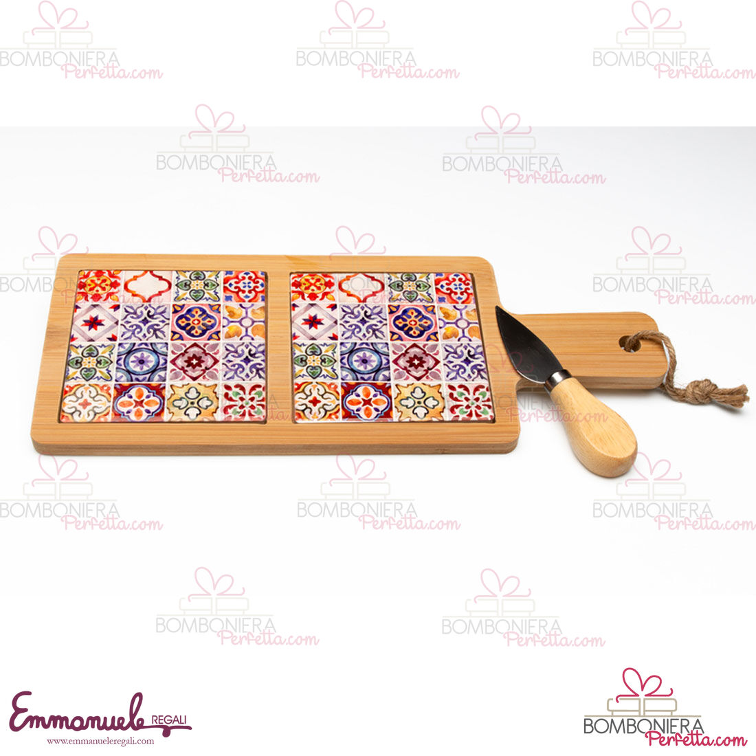 http://www.bombonieraperfetta.com/images/watermarked/1/detailed/25/D6807-tagliere-con-coltello-cuorematto-bombonieraperfetta-emmanueleregali.jpg