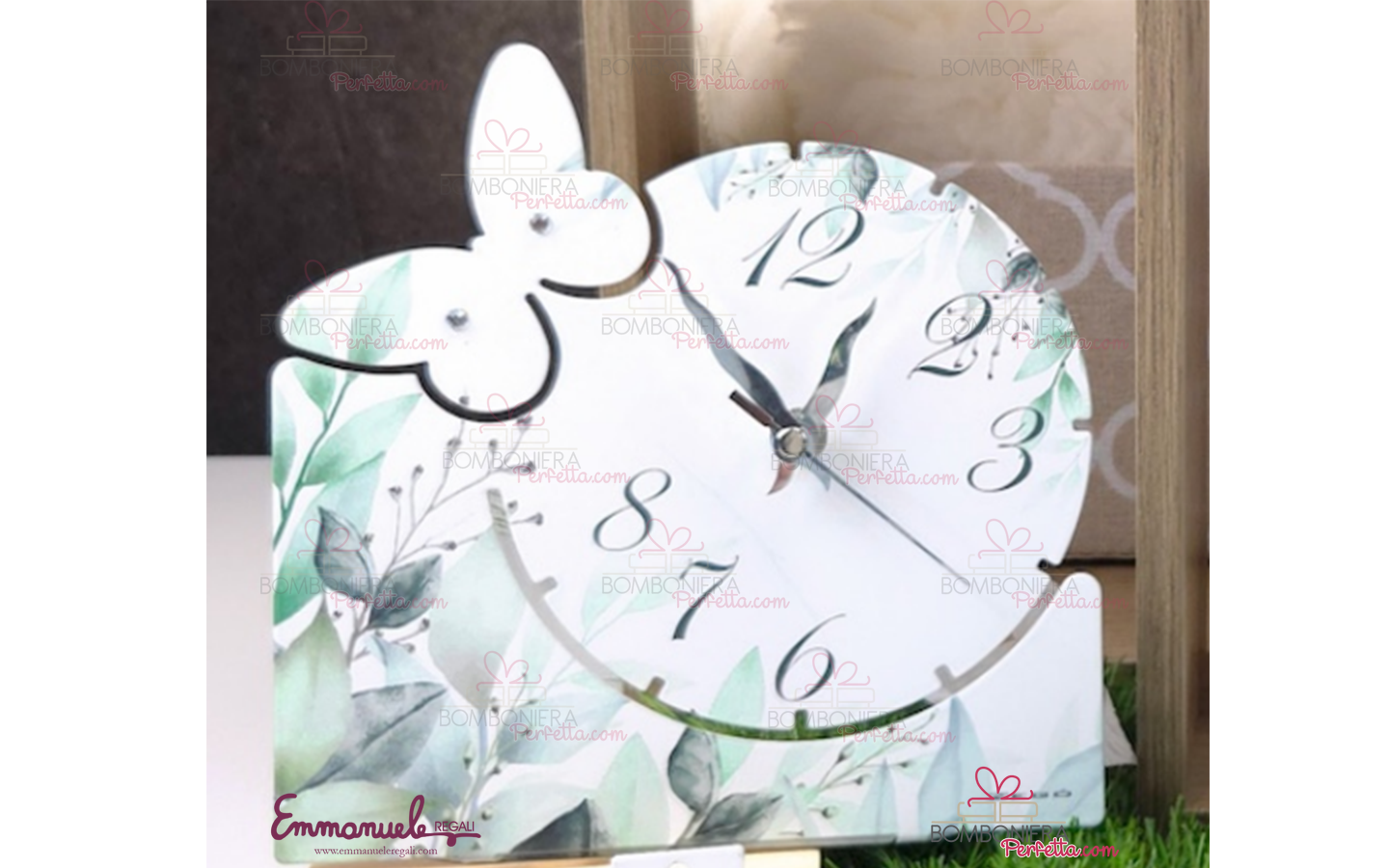 http://www.bombonieraperfetta.com/images/watermarked/1/detailed/28/25VER-06-Orologio-piccolo-farfalla-neg%C3%B2-bombonieraperfetta-emmanueleregali.png
