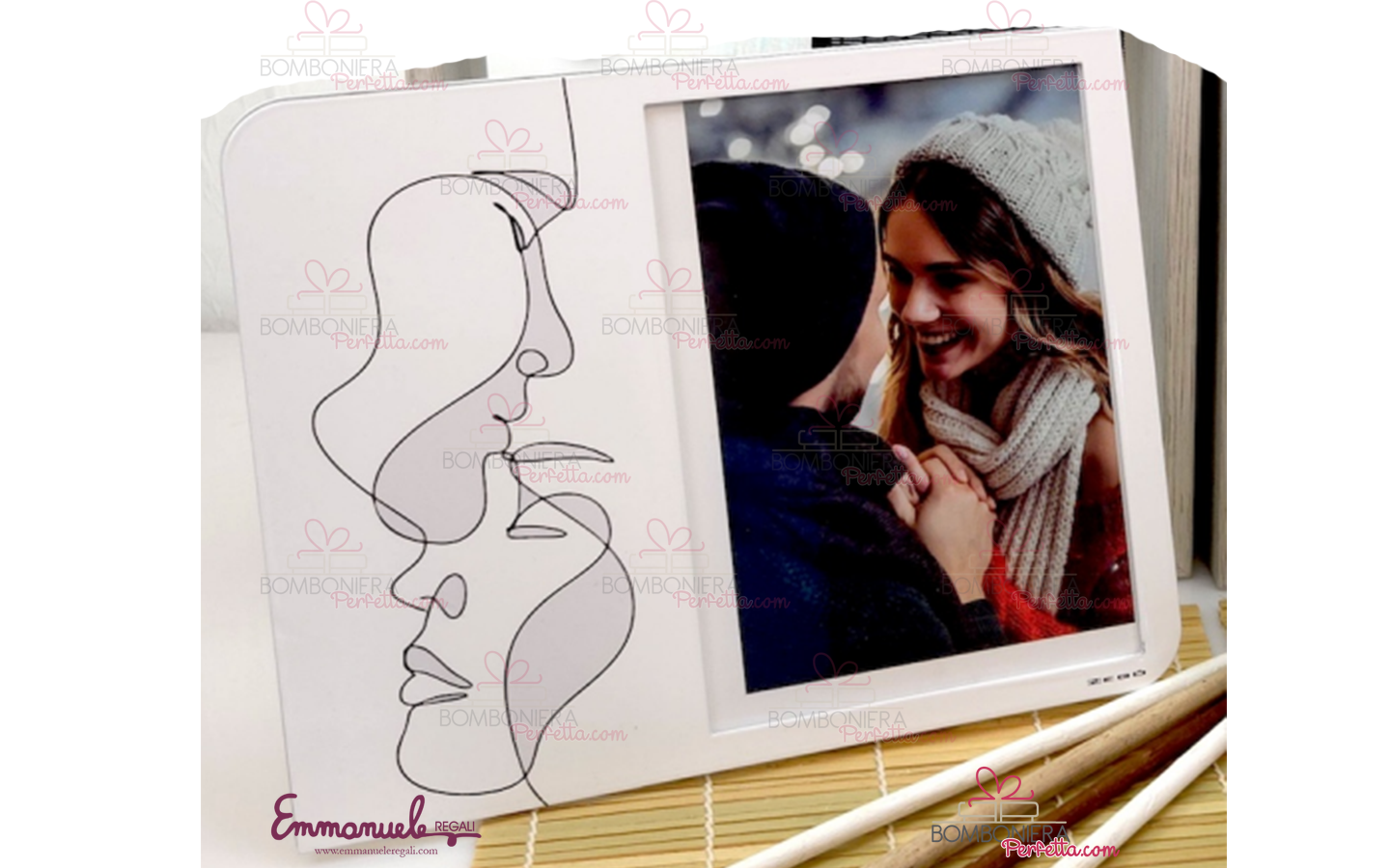 http://www.bombonieraperfetta.com/images/watermarked/1/detailed/29/25FAC-01-2-Portafoto-grande-face-neg%C3%B2-bombonieraperfetta-emmanueleregali.png