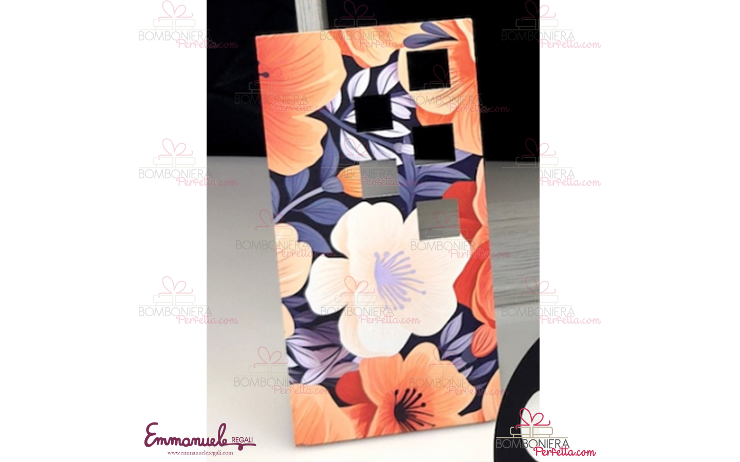 http://www.bombonieraperfetta.com/images/watermarked/1/detailed/29/25KAT-10-Lampada-piccola-stampa-floreale-neg%C3%B2-bombonieraperfetta-emmanueleregali.png