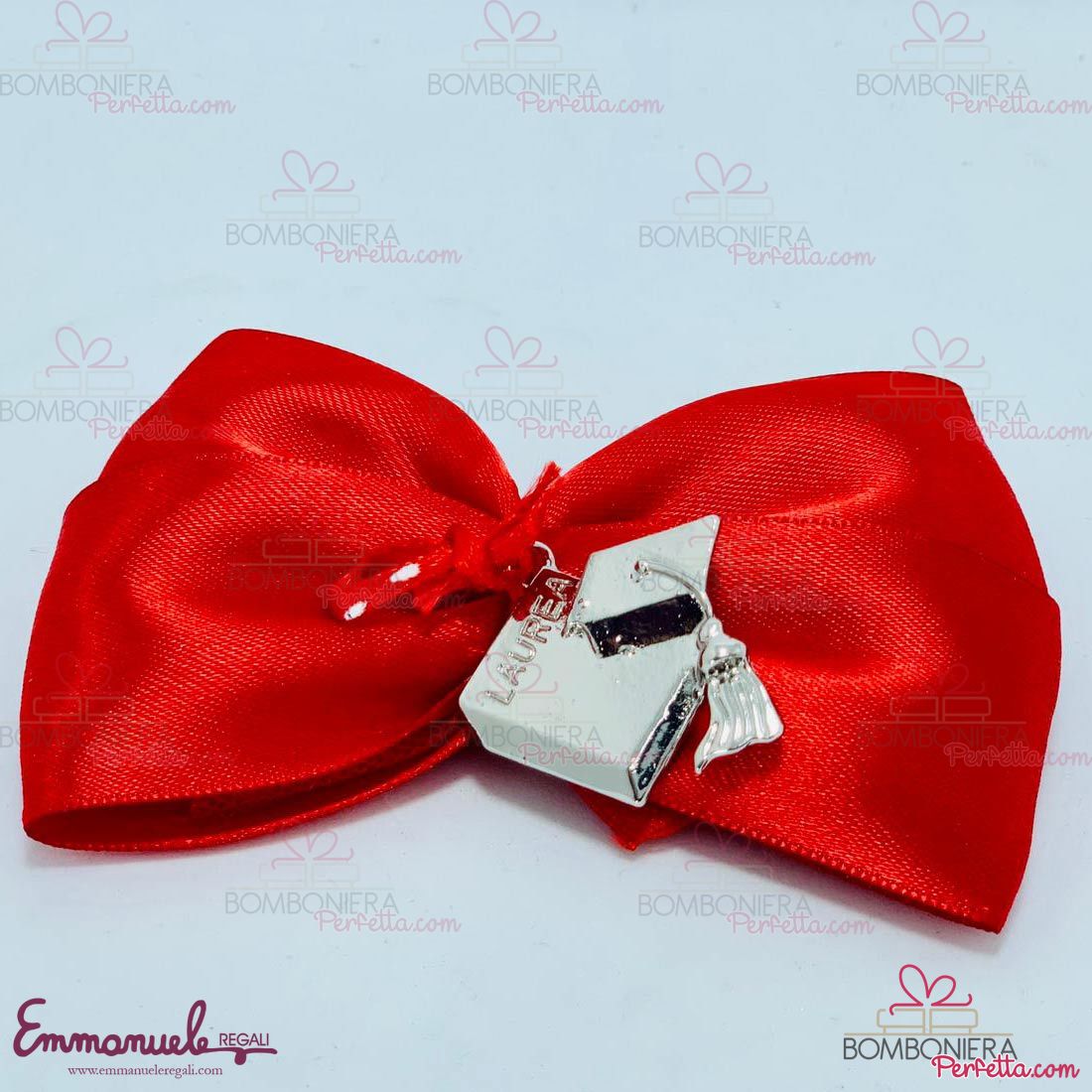 fiocco_rosso_applicazione_libro_con_tocco_emmanueleregali_bombonieraperfetta