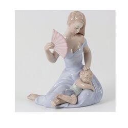 D7446-mamma-seduta-con-bimbo-ventaglio-morenadesign-bombonieraperfetta-emmanueleregali