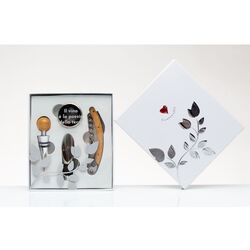 D6847-Set-vino-4-attrezzi-scatola-regalo-cuorematto-bombonieraperfetta-emmanueleregalo