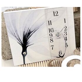 AME-03-Orologio-piccolo-fiore-bianco-negò-bombonieraperfetta-emmanueleregali