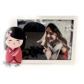 KOK-R01-1-Portafoto-piccolo-Kokeshi-Rosso-negò-bombonieraperfetta-emmanueleregali